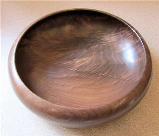 Paul Hunt's commended walnut bowl